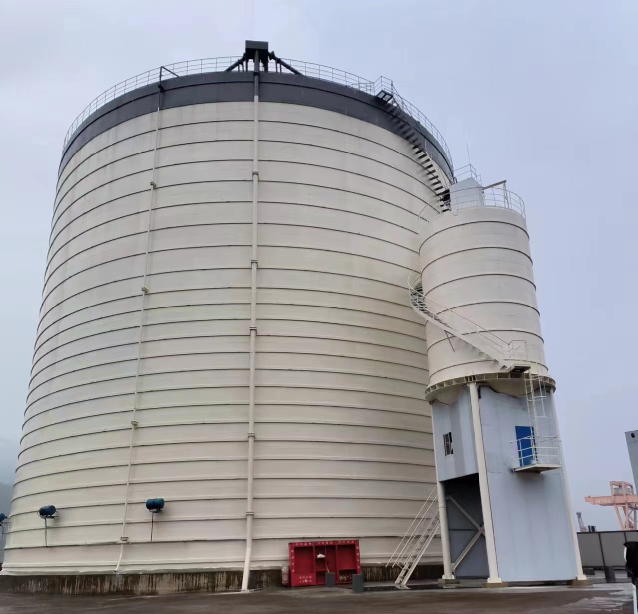 伊州10万吨水泥钢板库